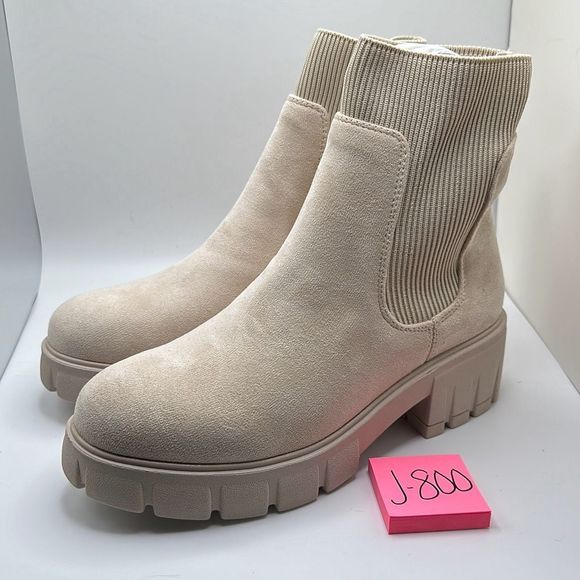 CUSHIONAIRE Women's slip on chelsea boot +Memory Foam 9 CREAM - Picture 3 of 7